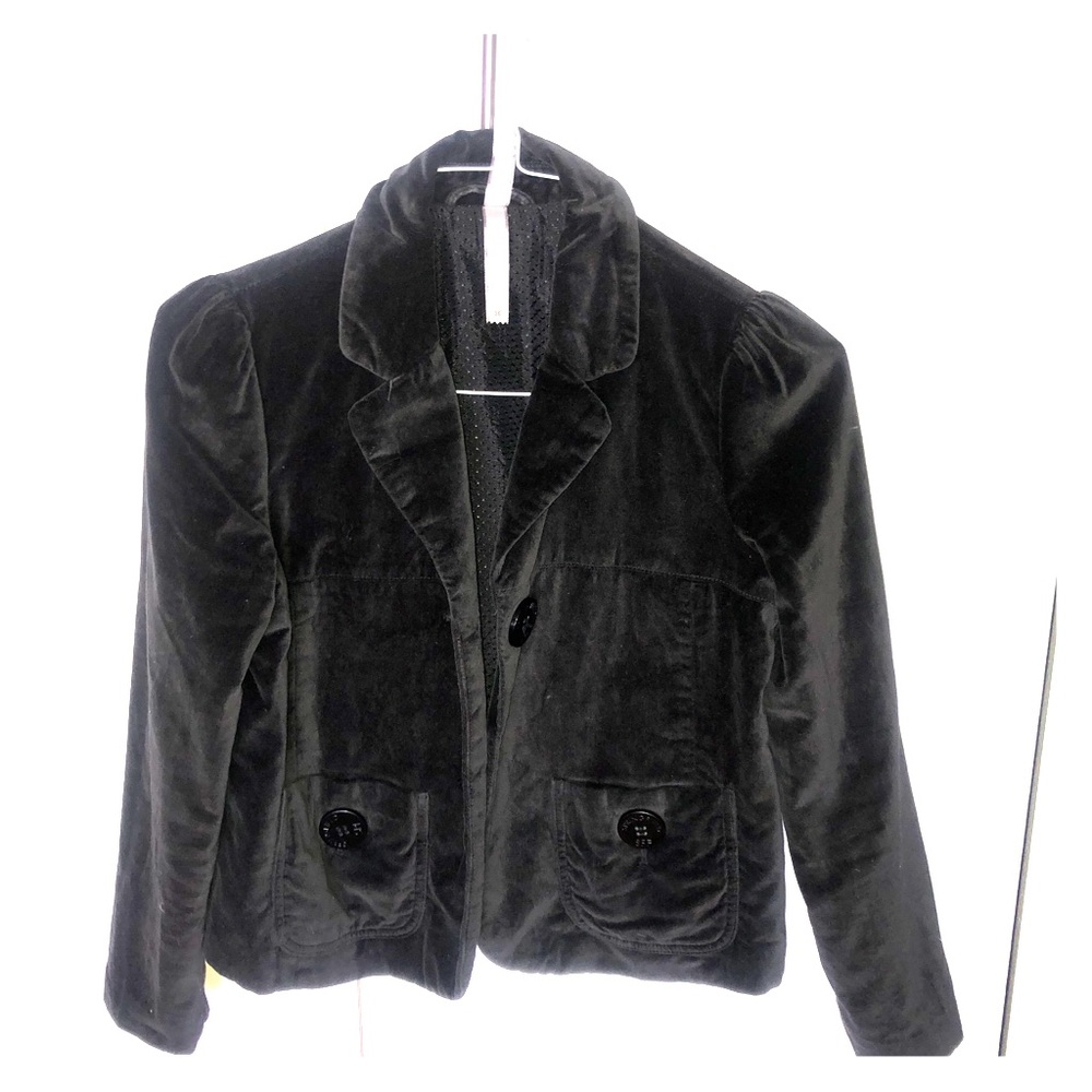 Black Velvet Chic Blazer (Midi)